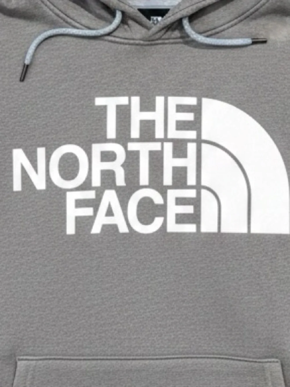 The The North Face Half Dome Pullover Hoodie in Grey Men’s Size Large